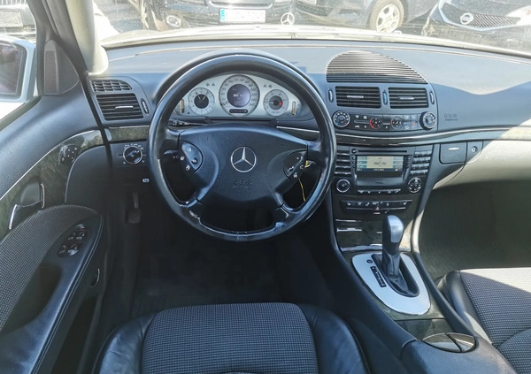 Mercedes-Benz Klasa E cena 22900 przebieg: 299899, rok produkcji 2003 z Stary Sącz małe 596